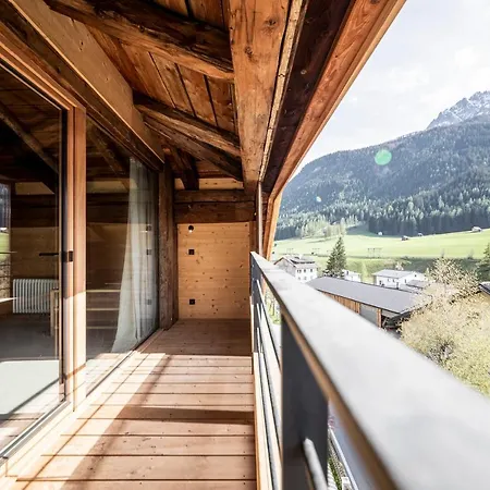Strobl Hotel Sexten
